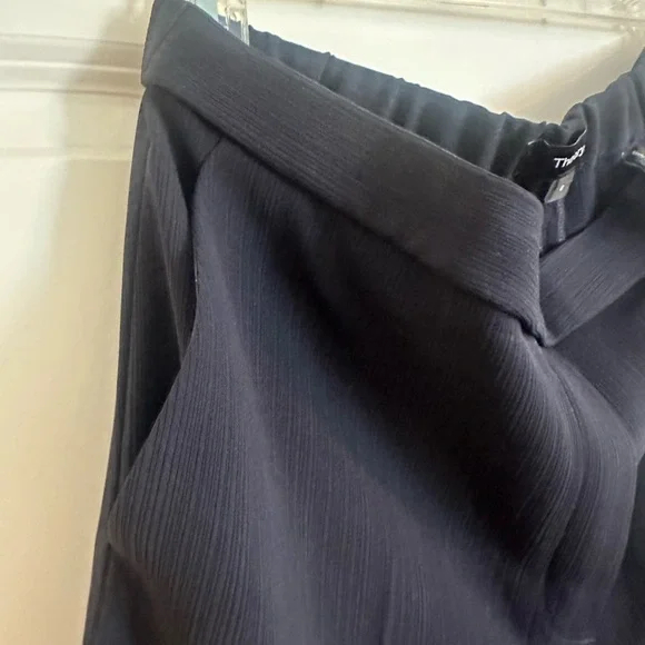 NWT Crepe cropped Trouser Pant